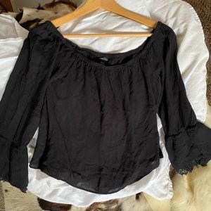 RUE 21 black off shoulder flutter top medium